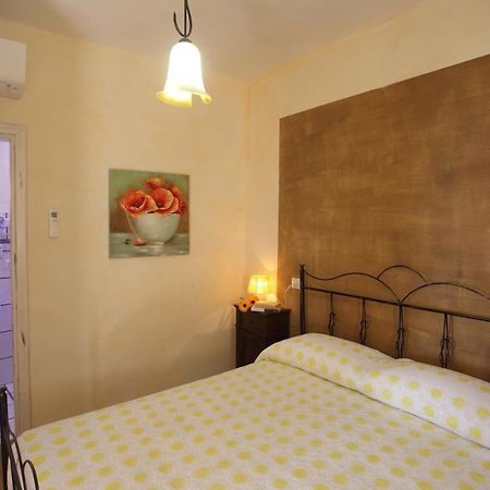 B&B La Fontana Borbone เลาริอาอินเฟริออเร ภายนอก รูปภาพ