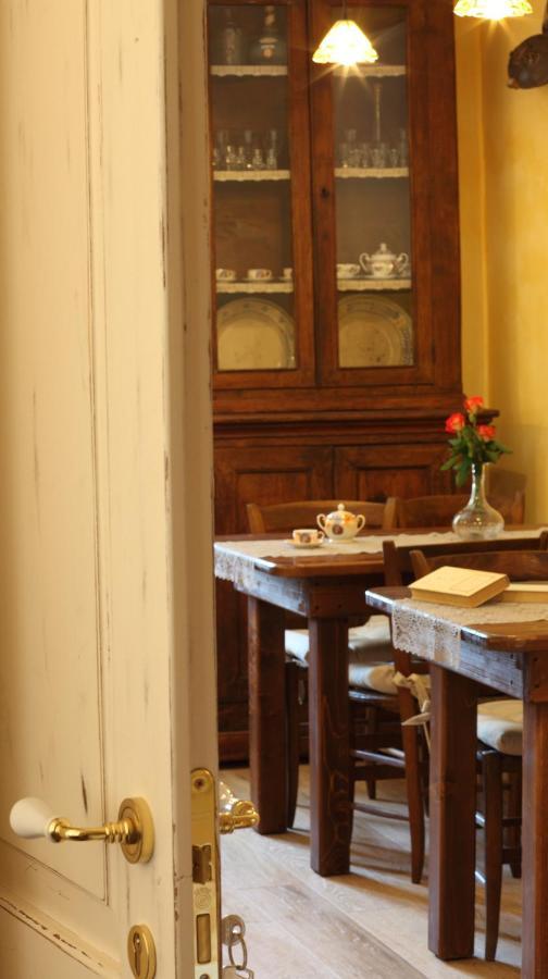 B&B La Fontana Borbone เลาริอาอินเฟริออเร ภายนอก รูปภาพ