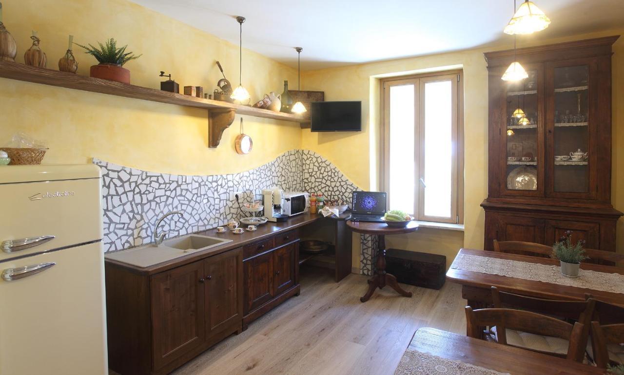 B&B La Fontana Borbone เลาริอาอินเฟริออเร ภายนอก รูปภาพ