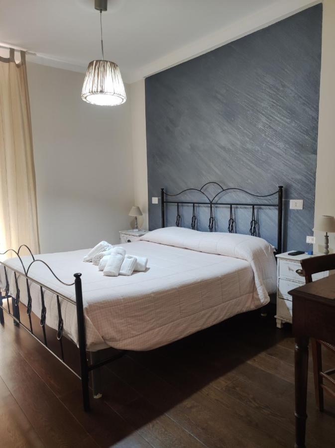 B&B La Fontana Borbone เลาริอาอินเฟริออเร ภายนอก รูปภาพ