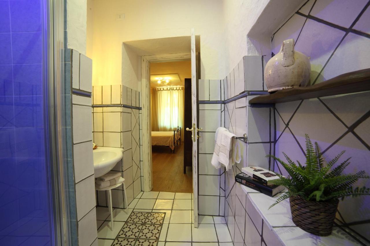 B&B La Fontana Borbone เลาริอาอินเฟริออเร ภายนอก รูปภาพ
